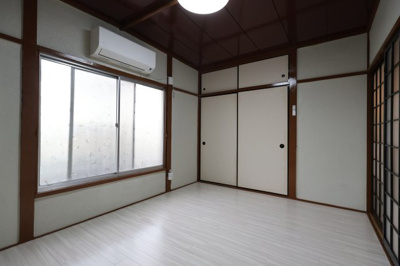【寝室】 | 富田林市甲田２丁目貸家