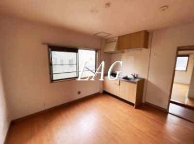 【居間・リビング】 | アーバン北新宿 | 洋室のお部屋です。