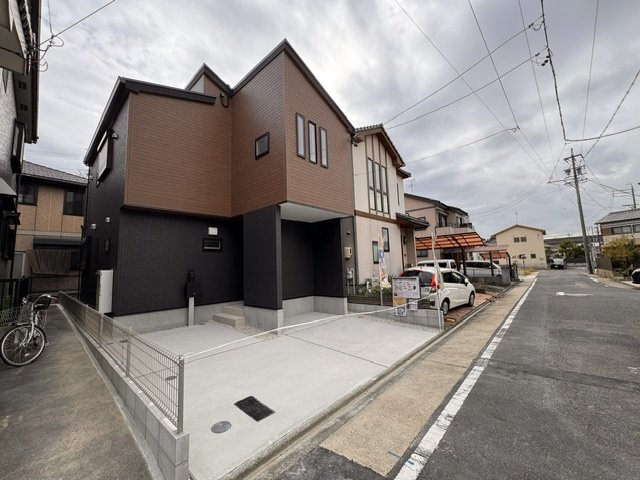 FIRST　TOWN守山区第2永森町全1棟【仲介手数料無料　二城小　守山西中】の前面道路含む現地写真|今すぐのご案内可能です！→  0120-336-922　までお気軽にお問い合わせください。