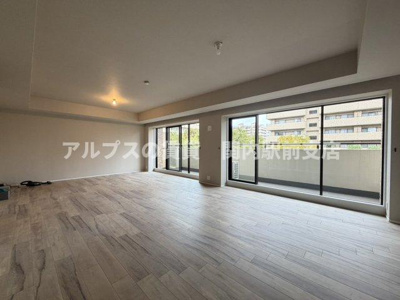 【居間・リビング】 | パークシティ本牧A棟