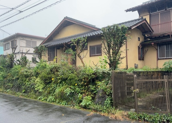 【外観】 | 太井売地 | 物件の詳細については、現地を見てわかること以外に、役所や法務局などで調べないとわからないことがあります。そのため、現地に行く場合は、もしこの物件を買ったらどのような生活ができるかをイメージしましょう。