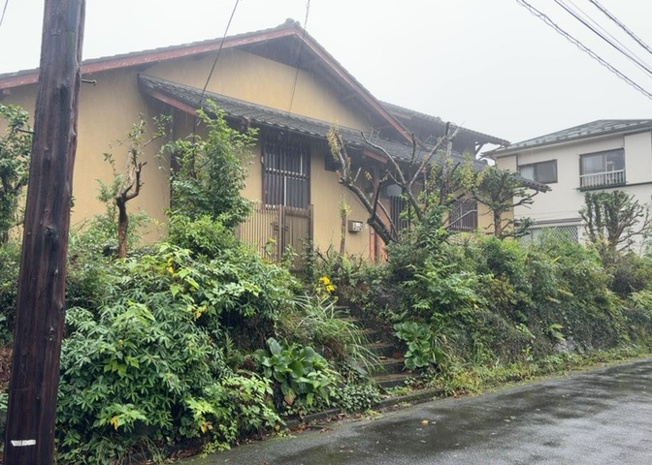 【外観】 | 太井売地 | 家を建てる前提で土地を探している場合、地盤の丈夫さは譲れない条件の一つです。地盤が脆弱だと追加工事が必要となります。また、過去に地盤沈下や液状化現象を起こした土地は、できるだけ避けた方がいいでしょう。