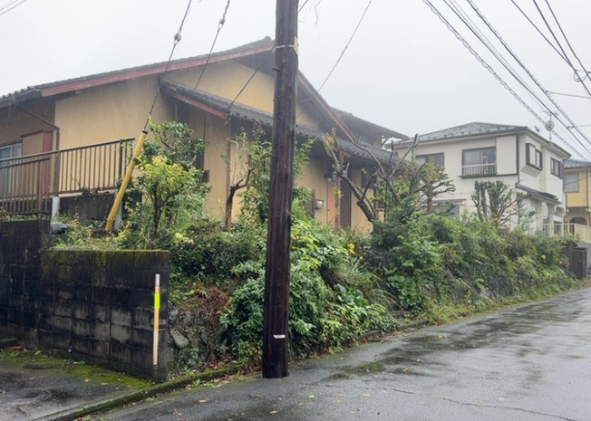 【外観】 | 太井売地 | 人が暮らすうえで日光は大切な要素となります。日当たりの良さは譲れないポイントですね。併せて近くに大きな建築物の建築予定がないか、あるいはそれが可能な土地が近くにないか事前に確認することもお勧めします。