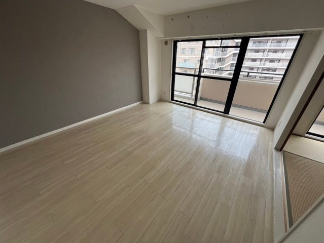 ロフティ少路の内装