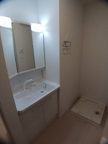 ウィステリア　アール．Ⅱの洗面所|コンパクトで使いやすい洗面所