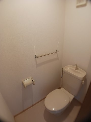 サンハイムのトイレ|コンパクトで使いやすいトイレです