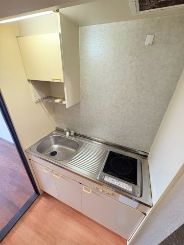 リード岡崎２４８のキッチン