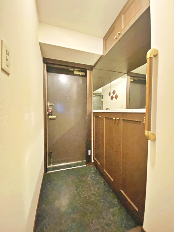 大阪市北区本庄西３丁目の中古マンションの玄関