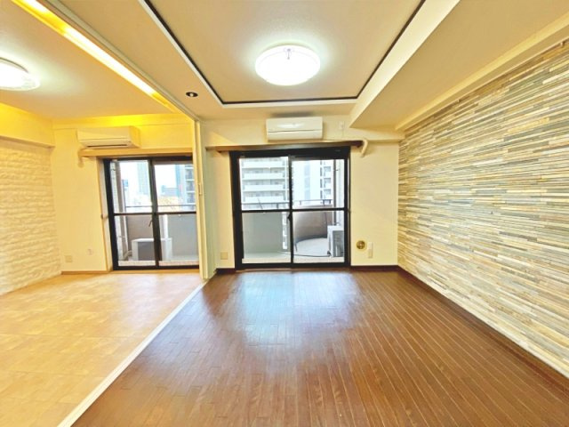 大阪市北区本庄西３丁目の中古マンションの居間・リビング