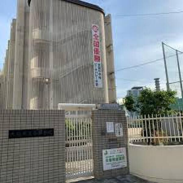 トラストマン堀江の周辺