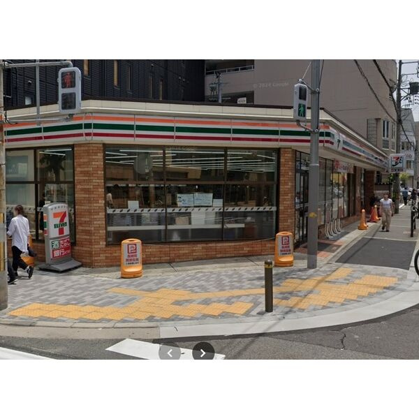 トラストマン堀江の周辺