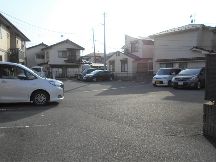 エスポワール加美 C棟の駐車場|駐車場