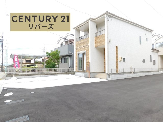 名古屋市名東区猪子石２丁目の新築一戸建の外観|☆Ｂ号棟☆　　新価格！！いつでも見学出来ます♪（お問合せ当日、平日、水曜、夜間でもＯＫ）　長期優良住宅！　きれいな街並み♪　南向き！　前面道路８ｍ！　駐車並列２台ＯＫ！　小学校徒歩４分♪