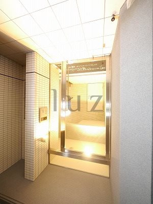 グランシャリオ横浜のエントランス