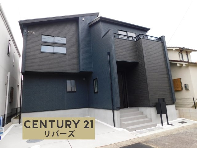 あま市上萱津白髭の新築一戸建の外観|☆限定１棟☆　　いつでも見学できます♪（お問合せ当日、平日、水曜、夜間でもＯＫ）　敷地４０．９８坪！　駐車並列２台可！　長期優良住宅・　制震ダンパー搭載！　吹抜のリビング♪　南面に広い庭付き！