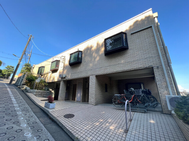 池上台コーポのエントランス|ゆとりのあるエントランスです