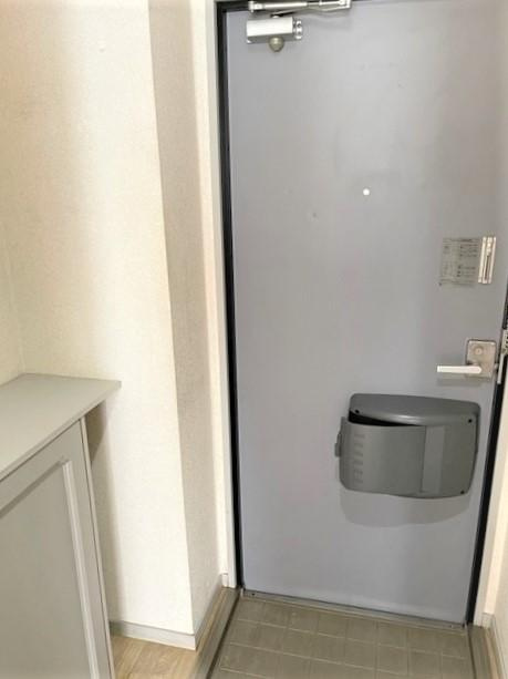 ナガシマハイツの玄関|落ち着いた玄関です