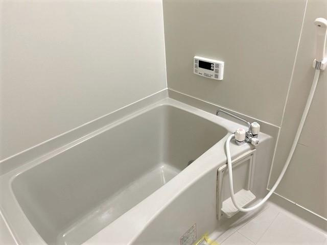 ナガシマハイツの浴室|コンパクトで使いやすいお風呂です