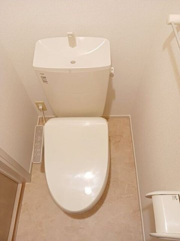 ヌフ・ソレイユのトイレ|コンパクトで使いやすいトイレです