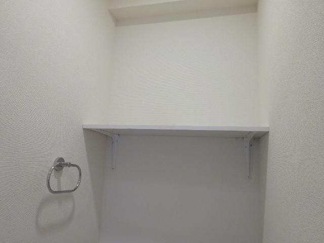 ＰＲＥＮＤＲＥ　ＴＯＫＵＭＡＲＵ　-プランドール徳丸-のトイレ|トイレ棚