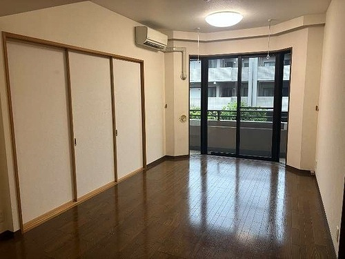 レクセルガーデン千歳船橋の居間・リビング|LD