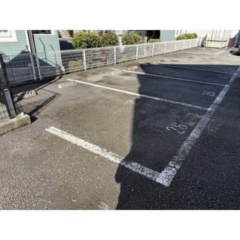 アビタシオンBの駐車場