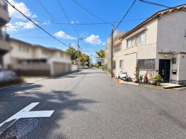 【前面道路含む現地写真】