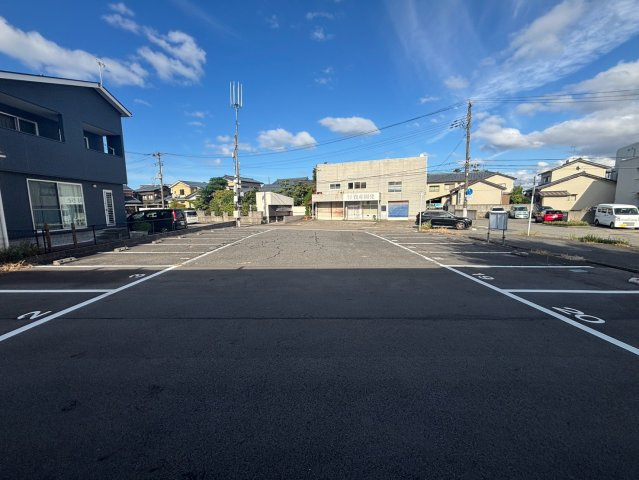 新潟市西区東青山１丁目の売地の周辺