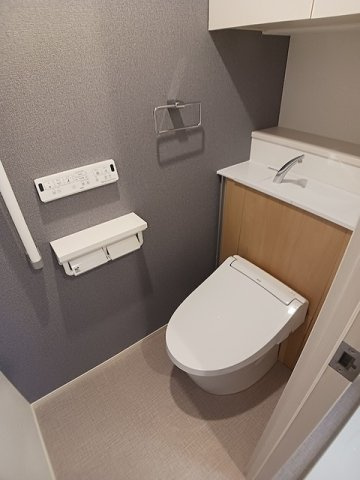 ハーモニーハイツ高畑のトイレ|コンパクトで使いやすいトイレです