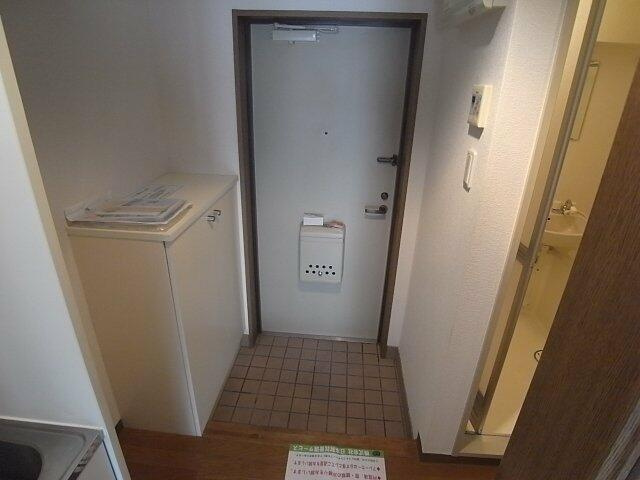 プレール東麻布の玄関