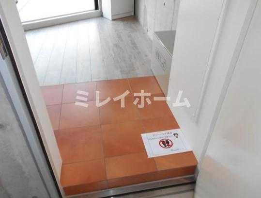 クレッシェンド平和島の玄関