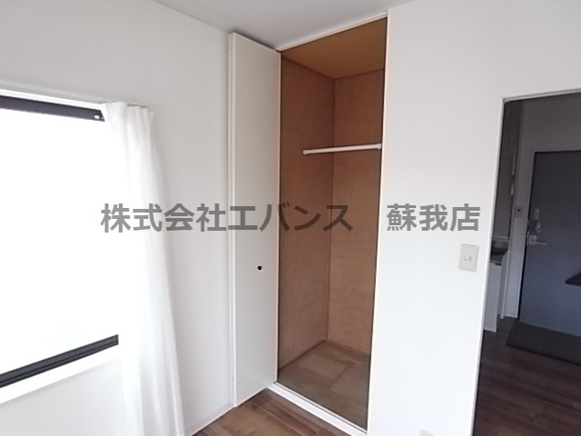 【収納】 | ホーリーハイツ | 小物を収納するのに便利です