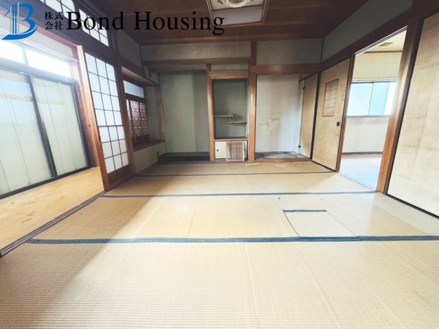 駐車場３台　土地100坪　西区天王山　中古戸建の和室