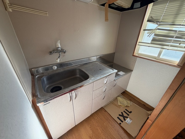 北上市和賀町岩崎新田真栄　住宅付店舗のキッチン