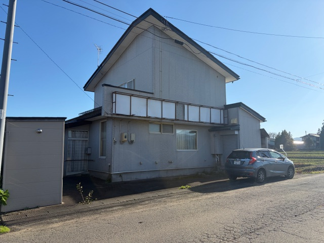 北上市和賀町岩崎新田真栄　住宅付店舗の外観