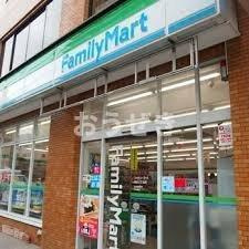 クローバーコート黒門町の周辺|ファミリーマート 湯…まで153m