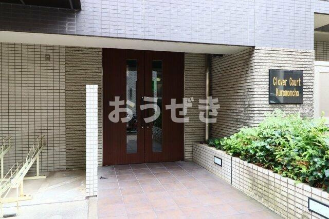 クローバーコート黒門町のエントランス