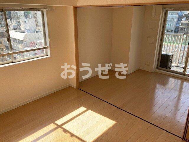 クローバーコート黒門町の居間・リビング