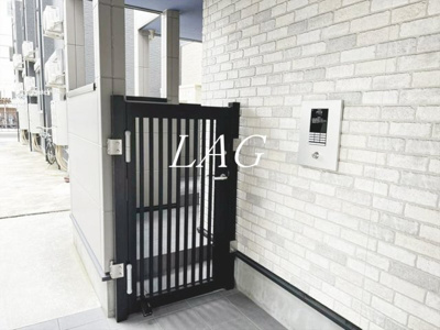 【エントランス】 | nomad 四つ木 | エントランスです。