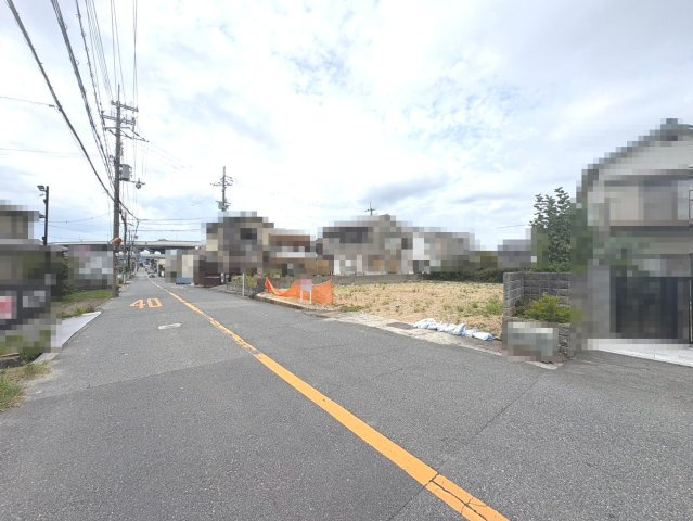 黒山　売土地の前面道路含む現地写真|【周辺施設もご紹介可能】お住まいになった際のイメージをお持ちいただくため、周辺施設へのご案内も致します♪お気軽にお申し付けください！