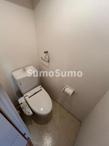 尼崎市南塚口町１丁目の賃貸マンションのトイレ