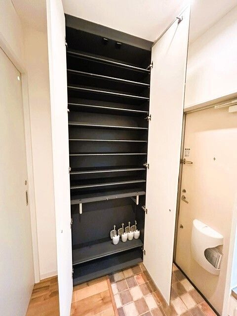 セレステ志木本町の玄関