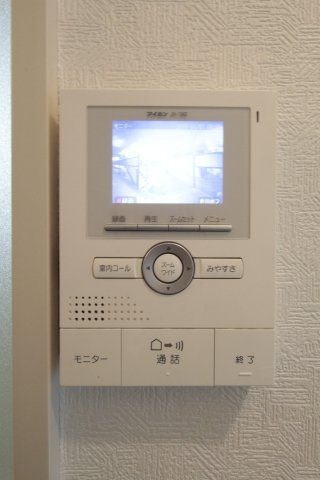 メゾンサンガのセキュリティ|モニター付きインターホン