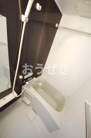 ＧＥＮＯＶＩＡ大島駅Ｓｋｙ　ｇａｒｄｅｎの浴室