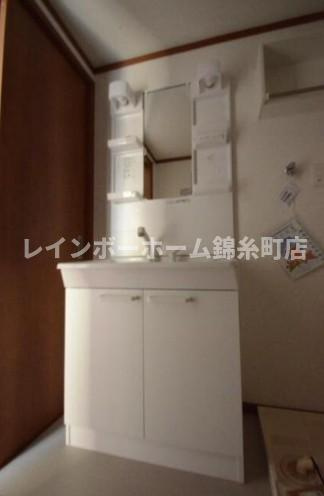 Lanai House 393 Noahの独立洗面台