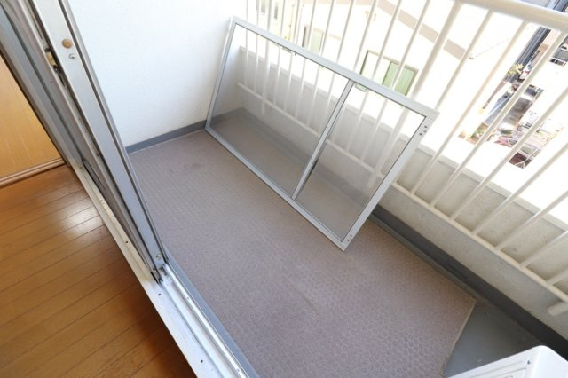 【バルコニー】