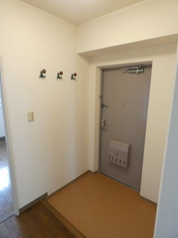コーポレート東所沢　1号棟の玄関
