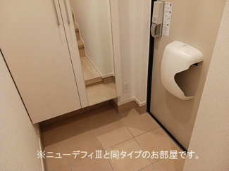【玄関】 | ヒカルサ大宮中川