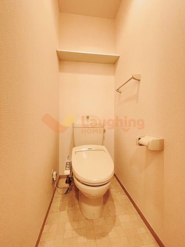 プルメリアのトイレ|落ち着いたトイレです※別号室のお写真になります。