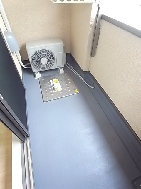モデルノ リヴァーのバルコニー